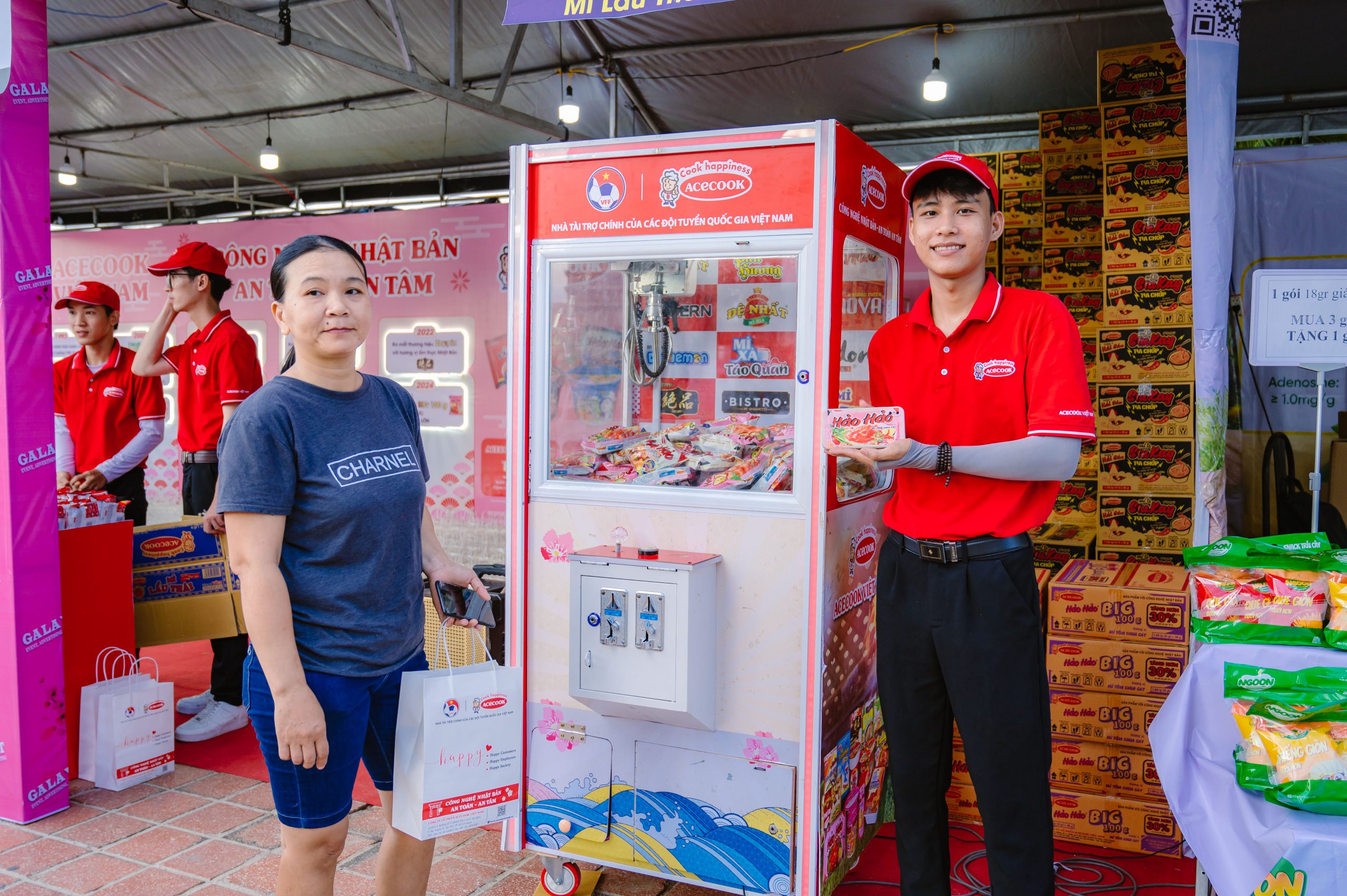 acecook-tang-1300-san-pham-trong-su-kien